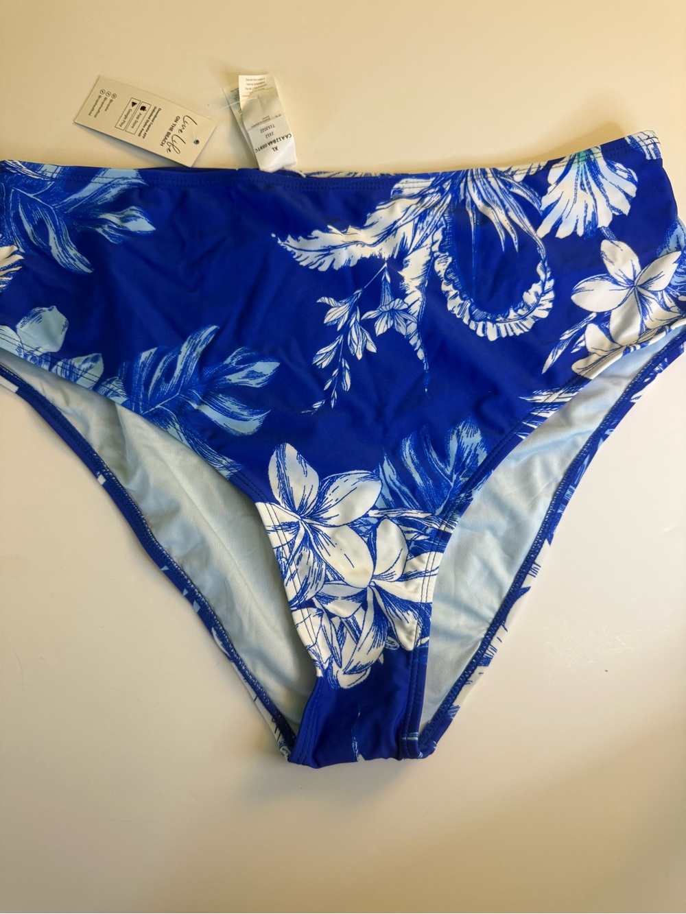 Cupshe XL Blue & White Floral High Waist Bikini Bottoms. NWT